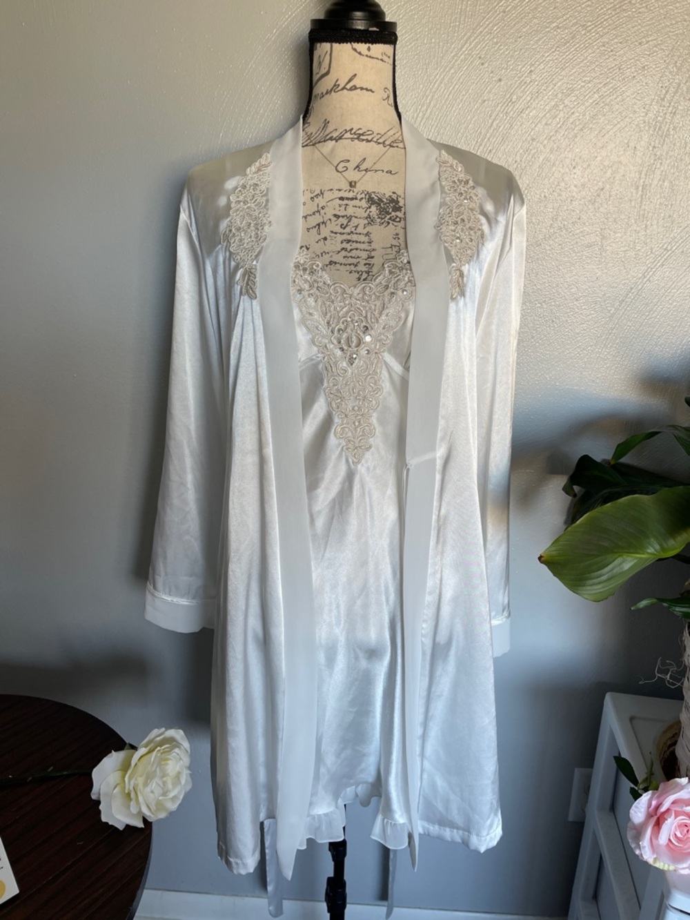 Lina Donatella Ivory Satin Lace Nightgown Robe Set Bridal Lingerie S/M
